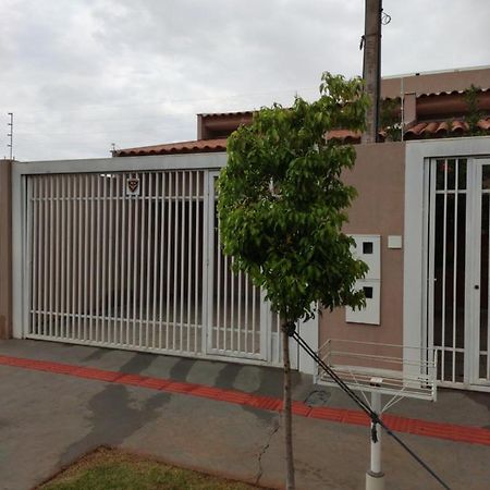 Casa Aconchegante Perto Da Uel Villa Londrina Buitenkant foto